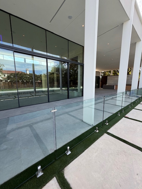Frameless system installed by clearview safety glass.